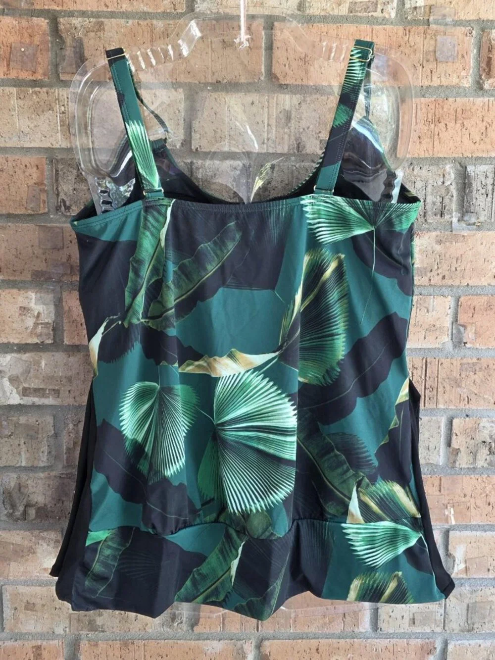 N/A women swim